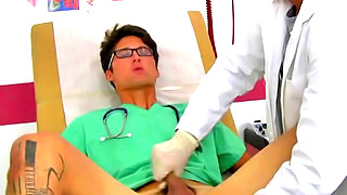 Inked doctor wearing glasses gets fingered by his colleague