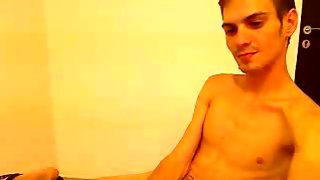 Delicious buck naked dude posing on webcam