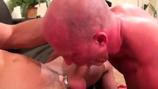 Old gay dude loves to suck a stiff wang.